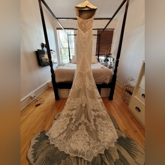 Riki Dalal ARIEL Wedding Dress Lace Mermaid - Picture 11 of 15